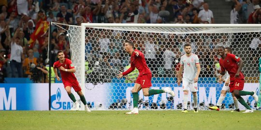 Saling serang, Portugal berbagi angka dengan Spanyol