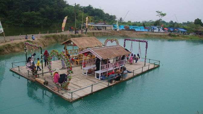 tempat wisata telaga biru tangerang