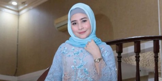 Diminta segera nikah, Prilly Latuconsina: makan saja masih bubur bayi