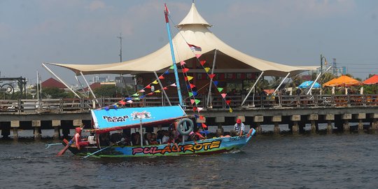 Habiskan libur Lebaran dengan perahu wisata Ancol