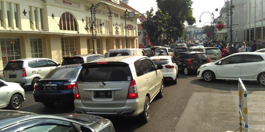Kawasan wisata kuliner dan belanja di Kota Bandung jadi favorit