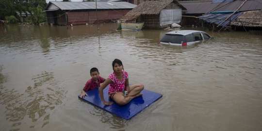 Banjir dan tanah longsor landa Myanmar usai hujan deras