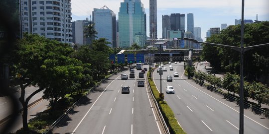 Besok sudah kembali ngantor, ruas Tol Dalam Kota masih lancar