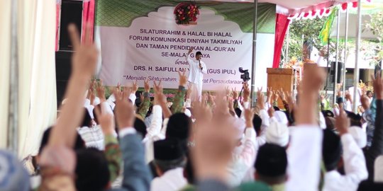 Di Malang, Gus Ipul beri penguatan guru lewat upah minimum guru