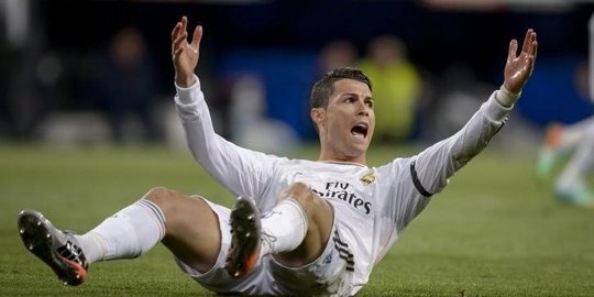 Diet ala Ronaldo buat Evra sewot