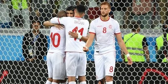 Sebelum berlaga lawan Inggris, pemain timnas Tunisia baca Al-Fatihah bareng