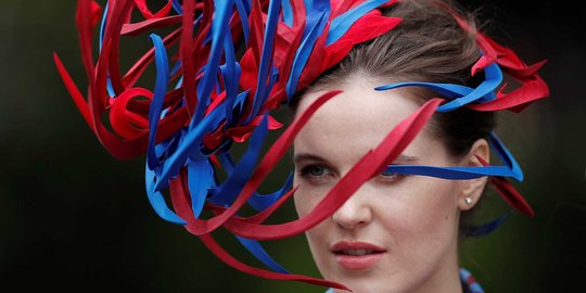 Melihat uniknya topi Bangsawan Inggris di Royal Ascot