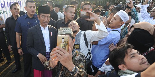 Doa Anies-Sandi untuk Jokowi di usia 57