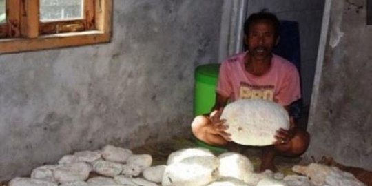 mendadak kaya karena temukan muntahan paus rev1