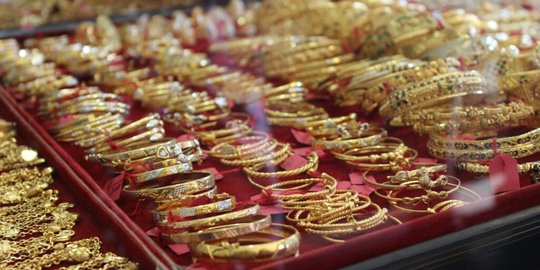 Harga emas naik Rp 5.000 jadi Rp 645.000 per gram