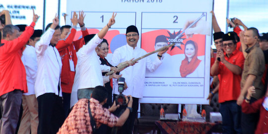 Tolak SPP SMA/SMK Negeri naik, Gus Ipul-Puti gratiskan pendidikan