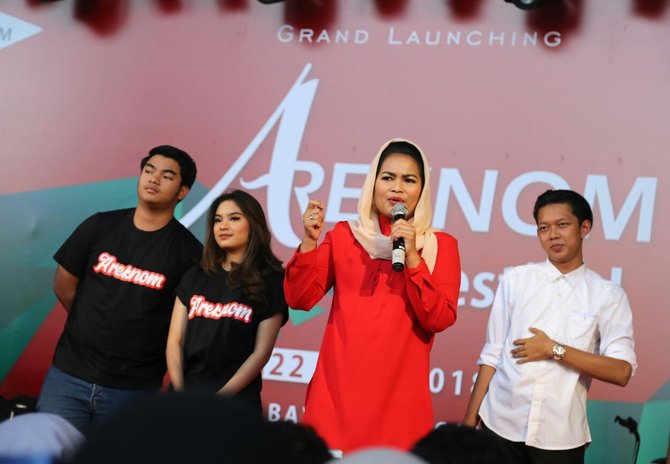 puti guntur soekarno saat launching areknomcom