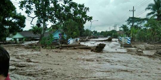 328 Rumah di Banyuwangi rusak diterjang banjir bandang