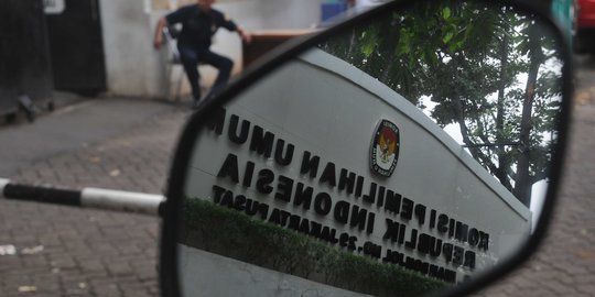 Meski ditolak Kemenkum HAM, KPU tetap larang eks napi korupsi jadi caleg