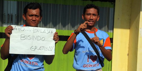 Mahasiswa UB Malang ciptakan aplikasi penerjemah bahasa verbal jadi isyarat