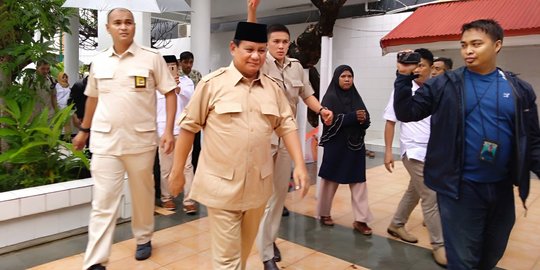 Prabowo bertemu Zulkifli Hasan bahas capres dan cawapres