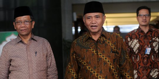 Mahfud MD hadiri halalbihalal alumni KPK