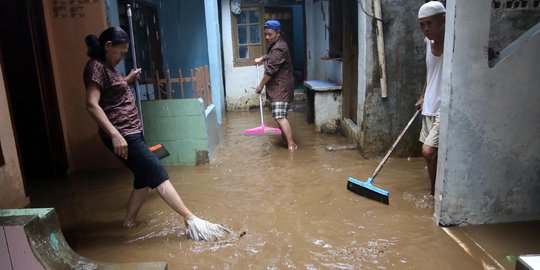 Kampung Melayu kembali banjir akibat luapan Sungai Ciliwung