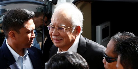 Skandal korupsi 1MDB, Malaysia tangkap bekas orang dekat Najib Razak