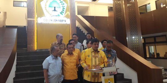 Ketum Golkar imbau warga gunakan hak pilih saat pilkada serentak