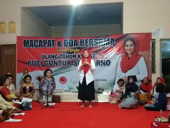 relawan gus ipul puti rampak sarinah beri kado khusus di hari ulang tahun puti guntur