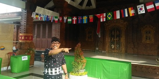 Tarik minat warga mencoblos, TPS di Badung Bali bernuansa Piala Dunia