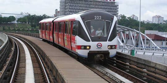 Proyek tak masuk akal LRT menurut Prabowo dan Fahri Hamzah