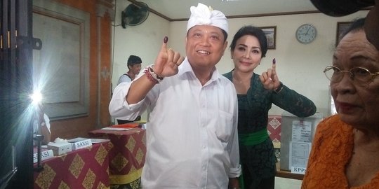 Nyoblos, cagub Bali Rai Mantra tegaskan harus siap menang dan kalah