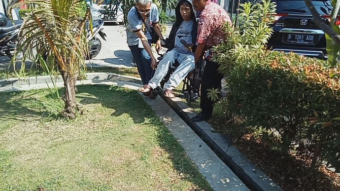 kesulitan mencoblos untuk penyandang disabilitas