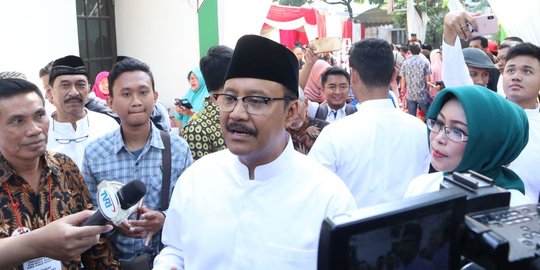 Gus Ipul hormati hasil quick count, Puti masih menunggu hasil resmi KPUD