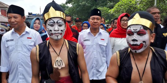 Cawabup Sadewo janji umrahkan ustaz jika menang Pilkada Banyumas