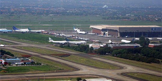Bandara Banyuwangi dan Jember diminta waspada letusan Gunung Agung