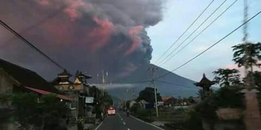 Erupsi Gunung Agung, ESDM sebut Bali masih aman dikunjungi