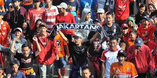 Polisi tangkap Jakmania yang toyor anak Menpora