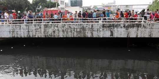 Warga temukan buaya mati di kawasan Roxy Jakarta Barat