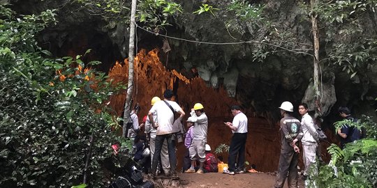 Penantian tujuh hari dalam gelap dan cemas