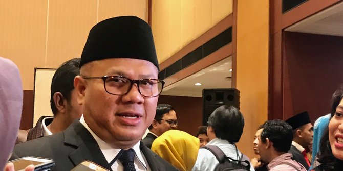 BAWASLU MEMBOLEHKAN SEJUMLAH MANTAN KORUPSI MENJADI CALEG  , PDIP TETAP TIDAK AKAN MENCALONKAN KADER KORUPTOR