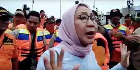 Video Ratna Sarumpaet & Menko Luhut adu mulut di depan korban KM Sinar Bangun