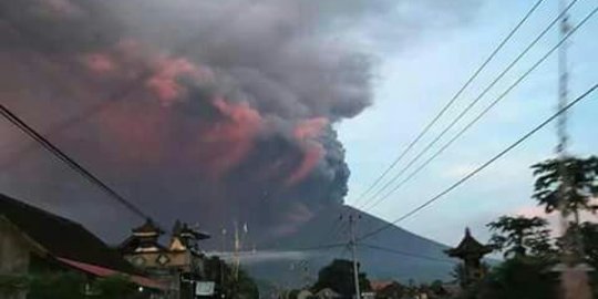 4 Cerita misteri Gunung Agung di Bali