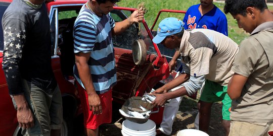 Krisis makin parah, warga Venezuela bertahan hidup dengan sistem barter