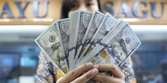 Nilai tukar capai Rp 14.300 per USD di luar perkiraan pengusaha