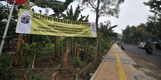 Larangan berjualan hewan kurban di sekitar Equestrian Park