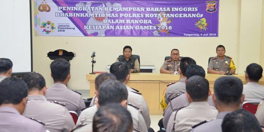 Sambut Asian Games, Bhabinkamtibmas Polresta Tangerang dilatih Bahasa Inggris