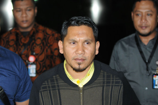 bupati bener meriah ahmadi ditahan