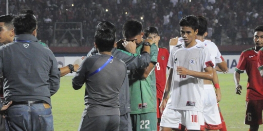 Tragis! empat gol Indonesia buat kiper Filipina menangis