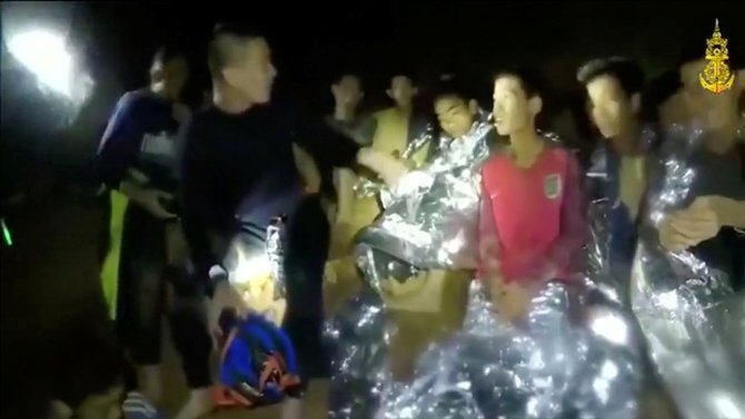 kondisi tim sepak bola thailand yang terjebak dalam gua