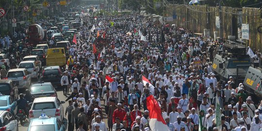 Geruduk Bareskrim, massa aksi 67 minta kasus penistaan agama diadili