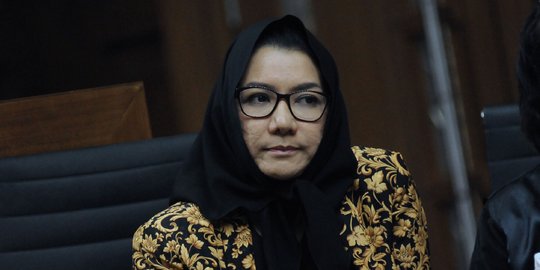 Terima gratifikasi dan suap, Rita Widyasari divonis 10 tahun penjara