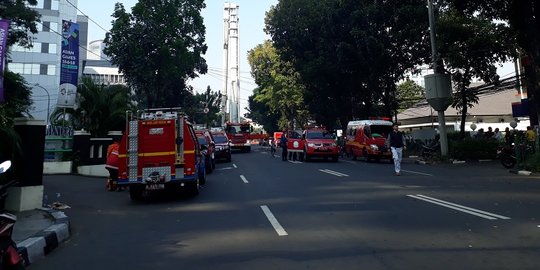 Titik api kebakaran di Kemenhub dan cerita petugas evakuasi korban