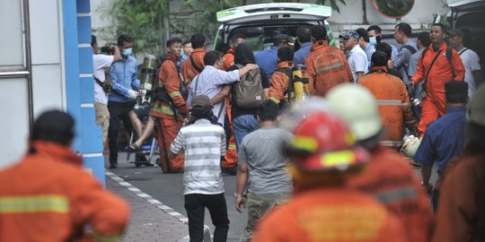 Labfor Polri sisir Gedung Karya Kemenhub setelah terbakar